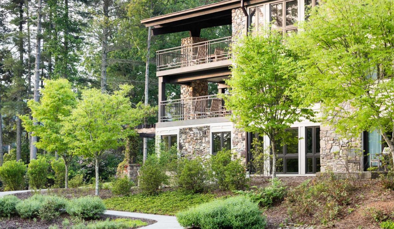 Kanuga Inn & Lodging 亨德森维尔 外观 照片